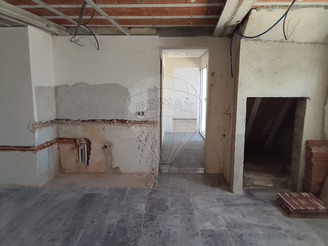 Moradia T2 à venda em São Quintino, Sobral de Monte Agraço — foto 6