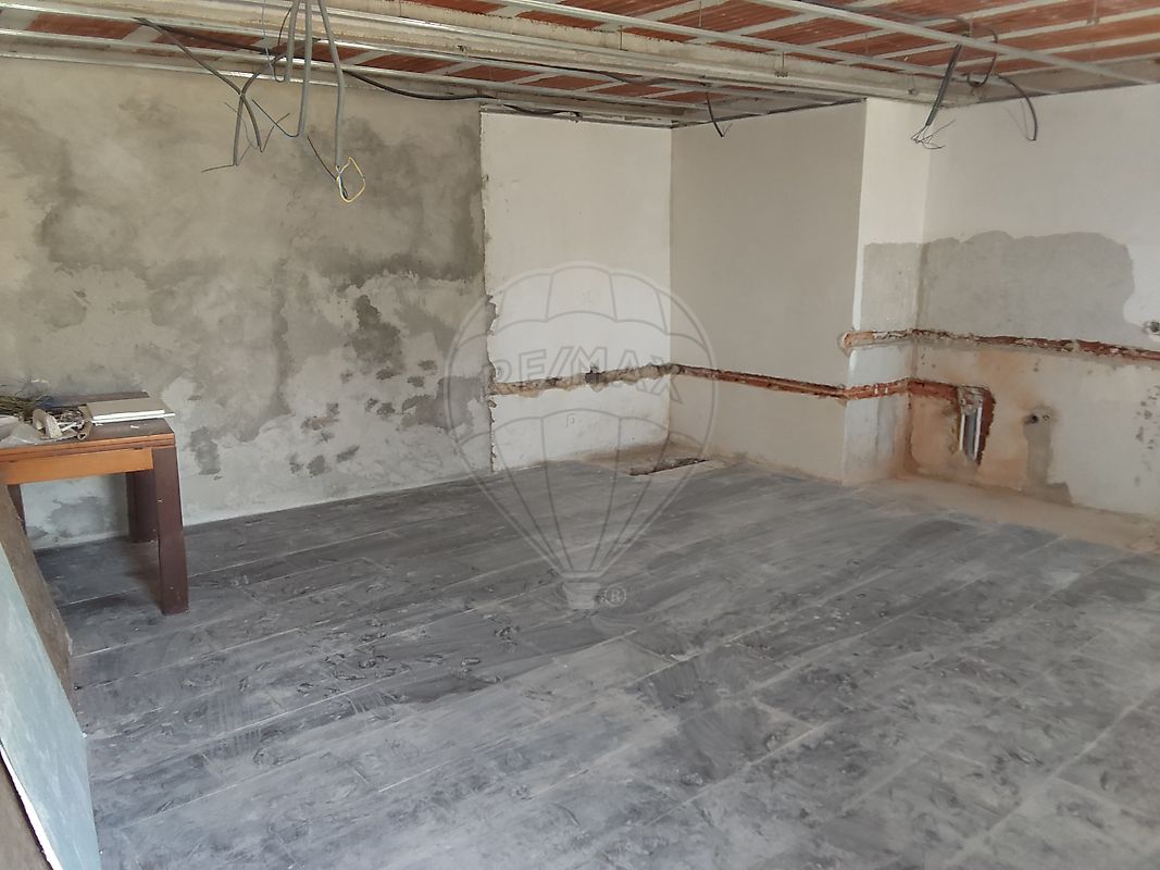 Moradia T2 à venda em São Quintino, Sobral de Monte Agraço — foto 8
