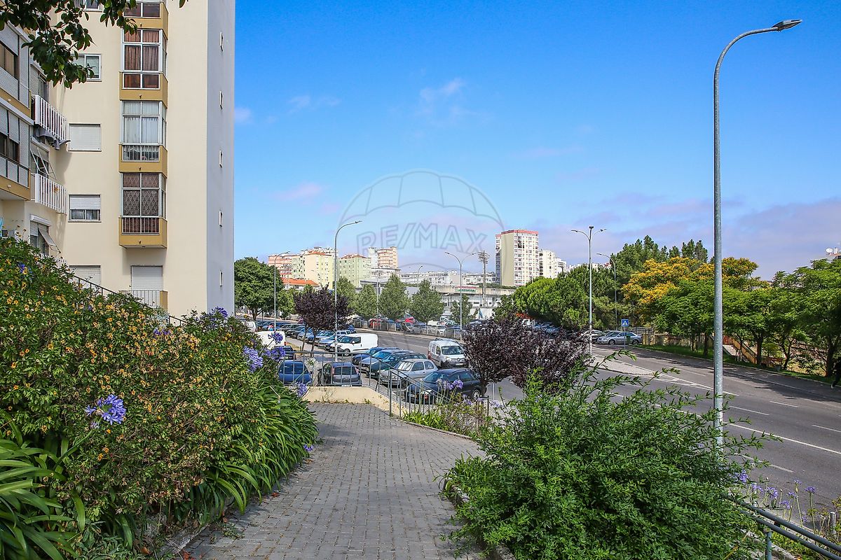 Apartamento T3 à venda em Águas Livres, Amadora — foto 8