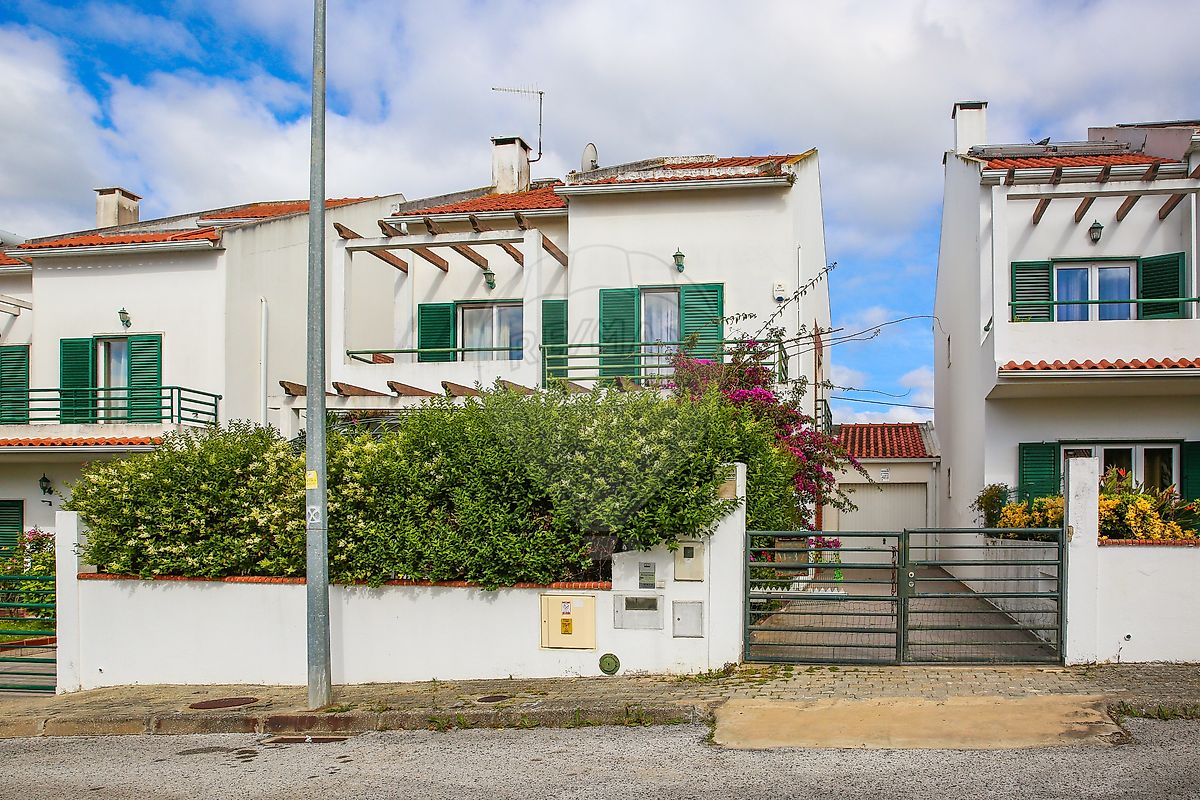 Moradia T3 à venda em Arruda dos Vinhos