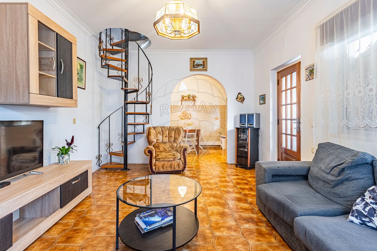 listing 125011237-5 picture-0