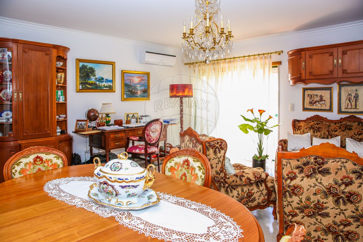 listing 125011143-76 picture-0