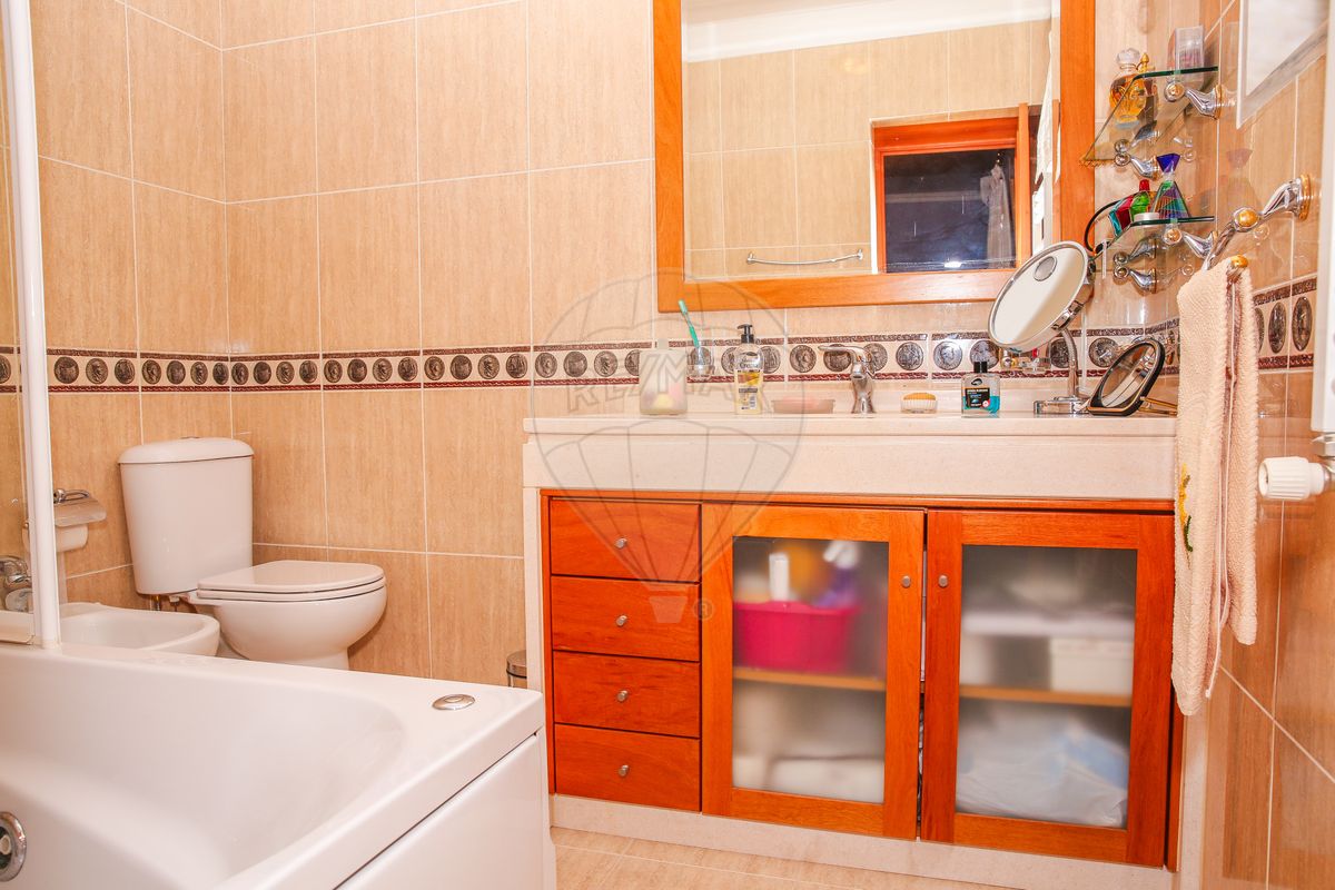 listing 125011143-76 picture-0