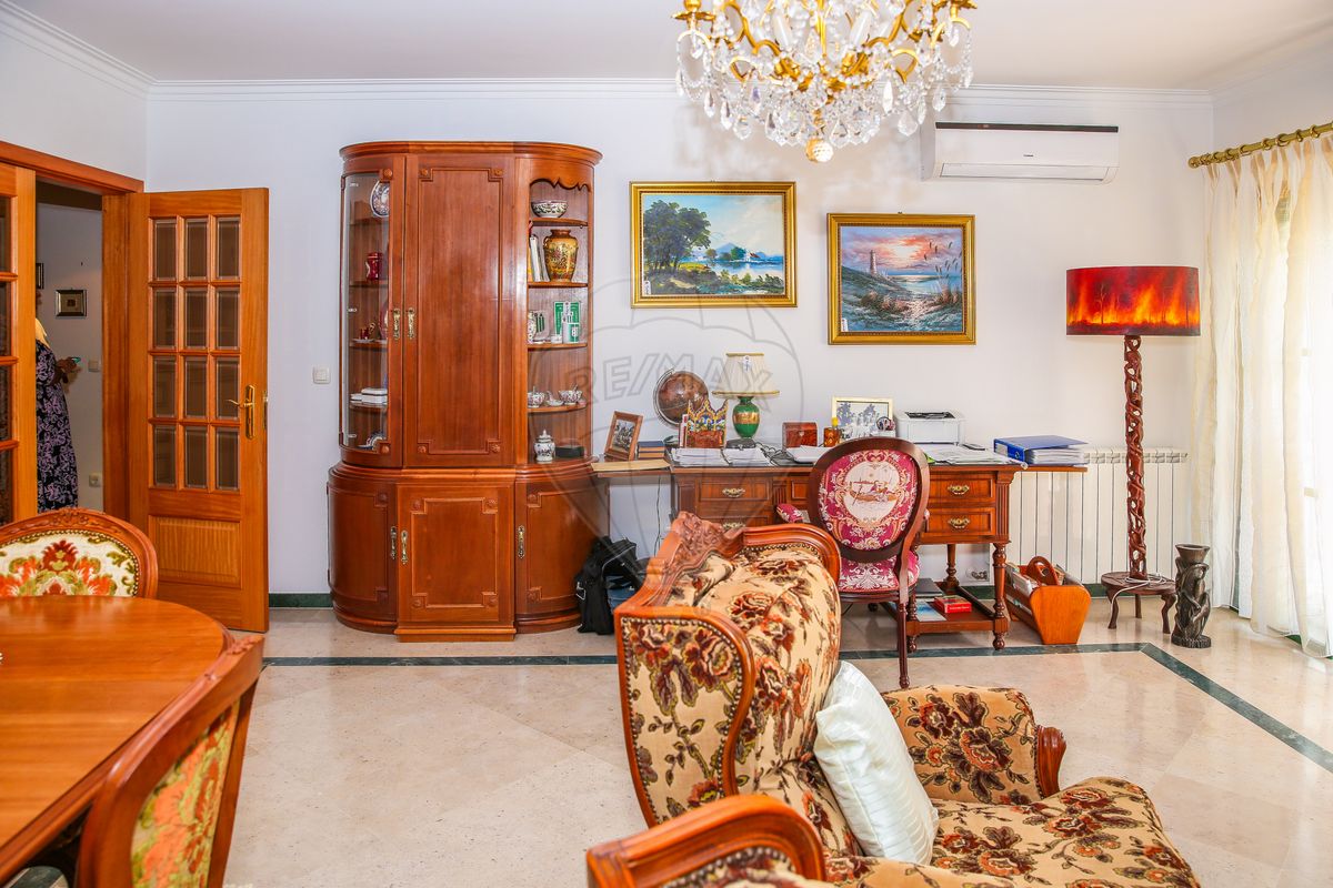 listing 125011143-76 picture-0