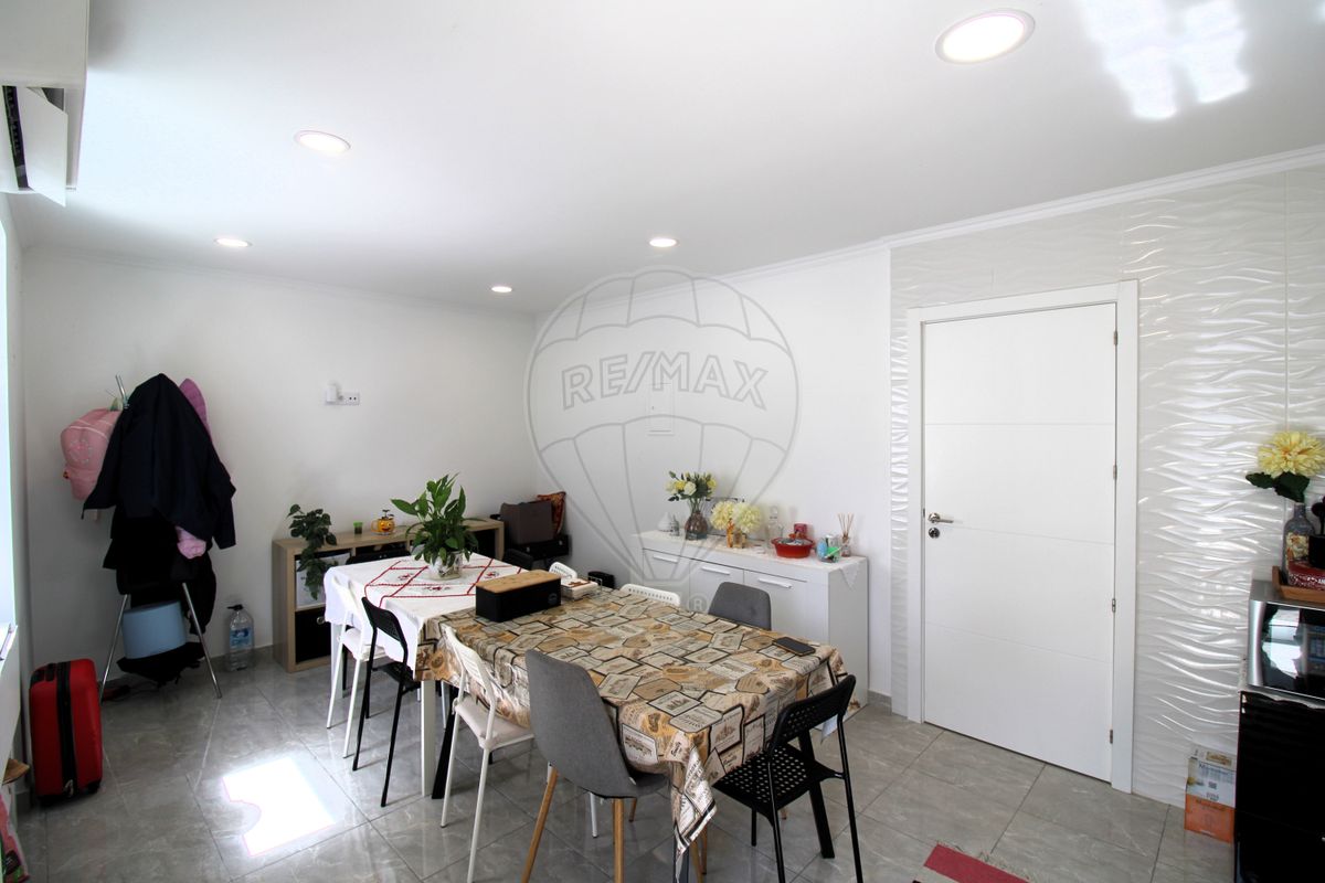 listing 125011216-55 picture-0