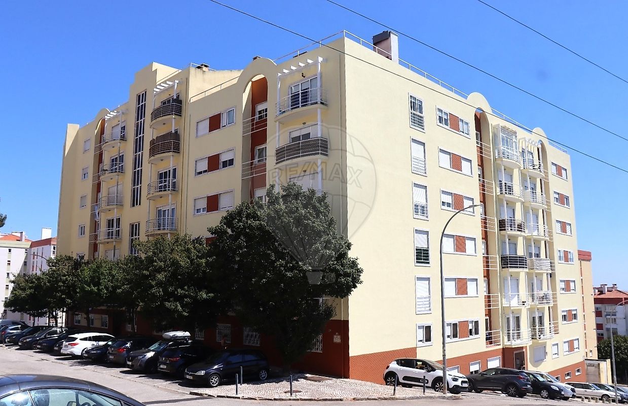 Apartamento T2 à venda em Sintra