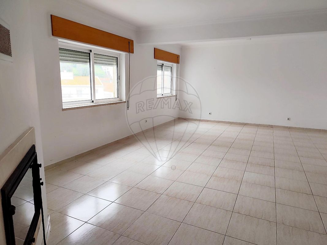 Apartamento T3 à venda em Azambuja
