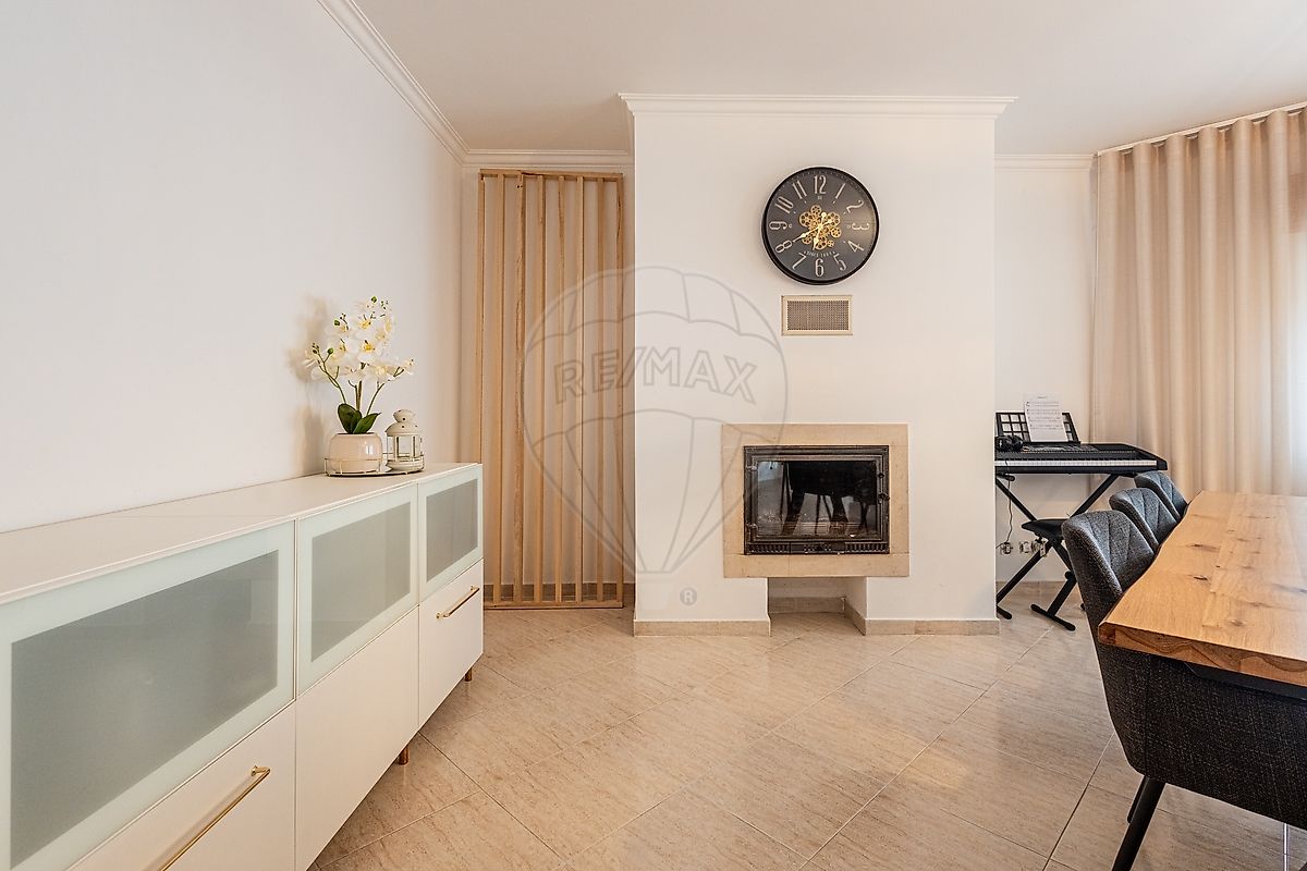 Apartamento T3 à venda em Azambuja