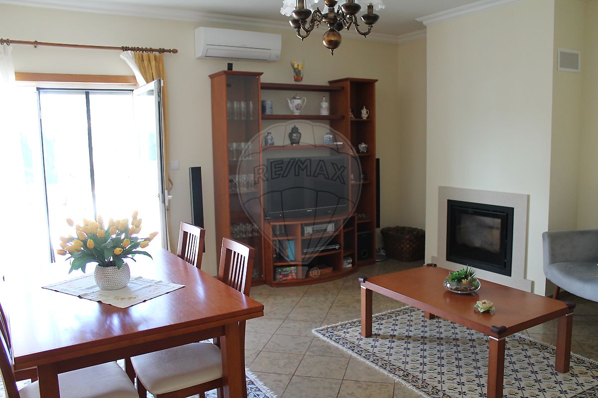 Moradia T3 à venda em Azambuja