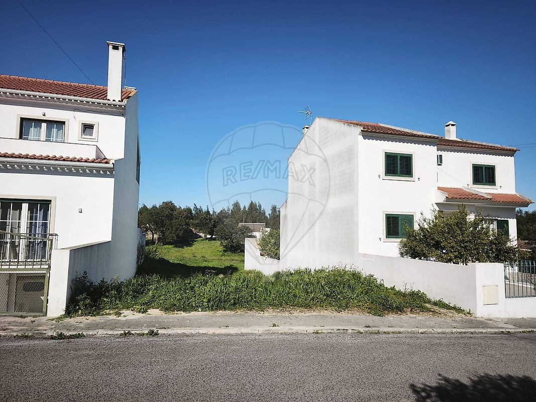 Terreno à venda em Azambuja