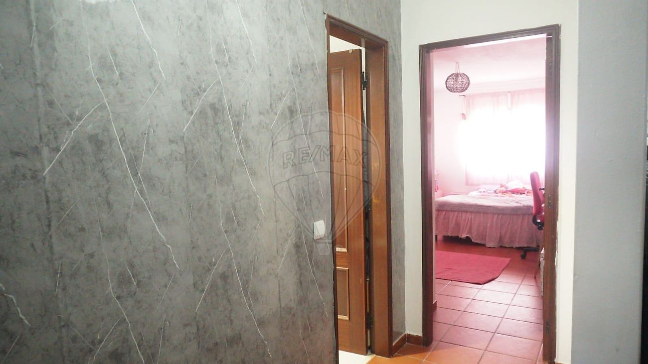 Apartamento T2 à venda em Azambuja