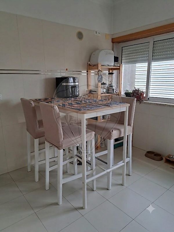 Apartamento T3 à venda em Mina de Água, Amadora — foto 11