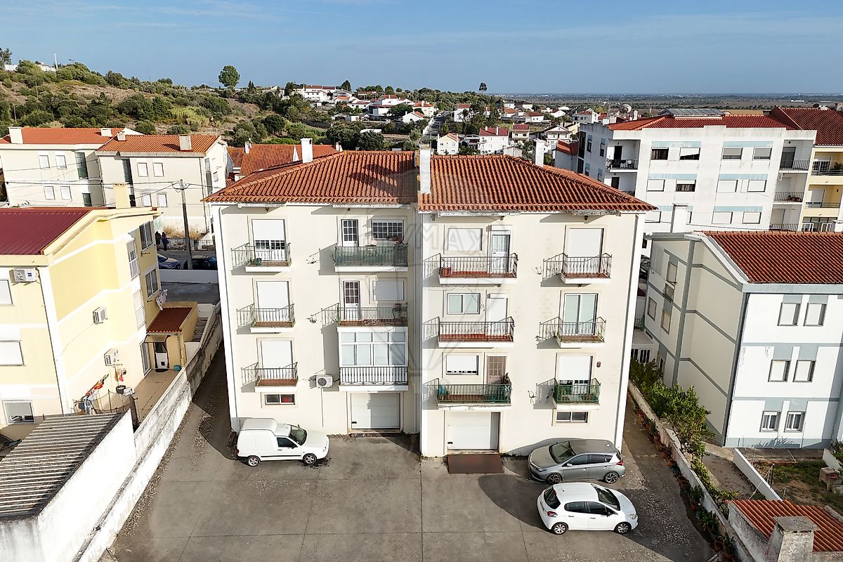 Apartamento T2 à venda em Azambuja