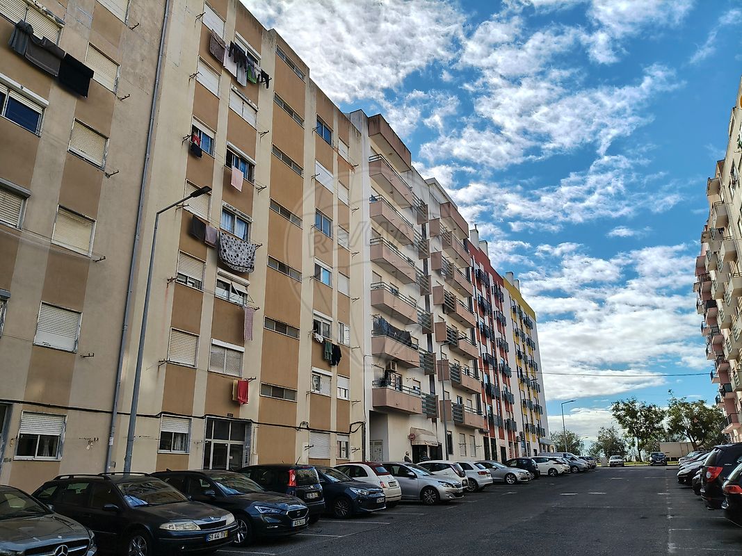Apartamento T2 - Carregado e Cadafais, Alenquer, Lisboa