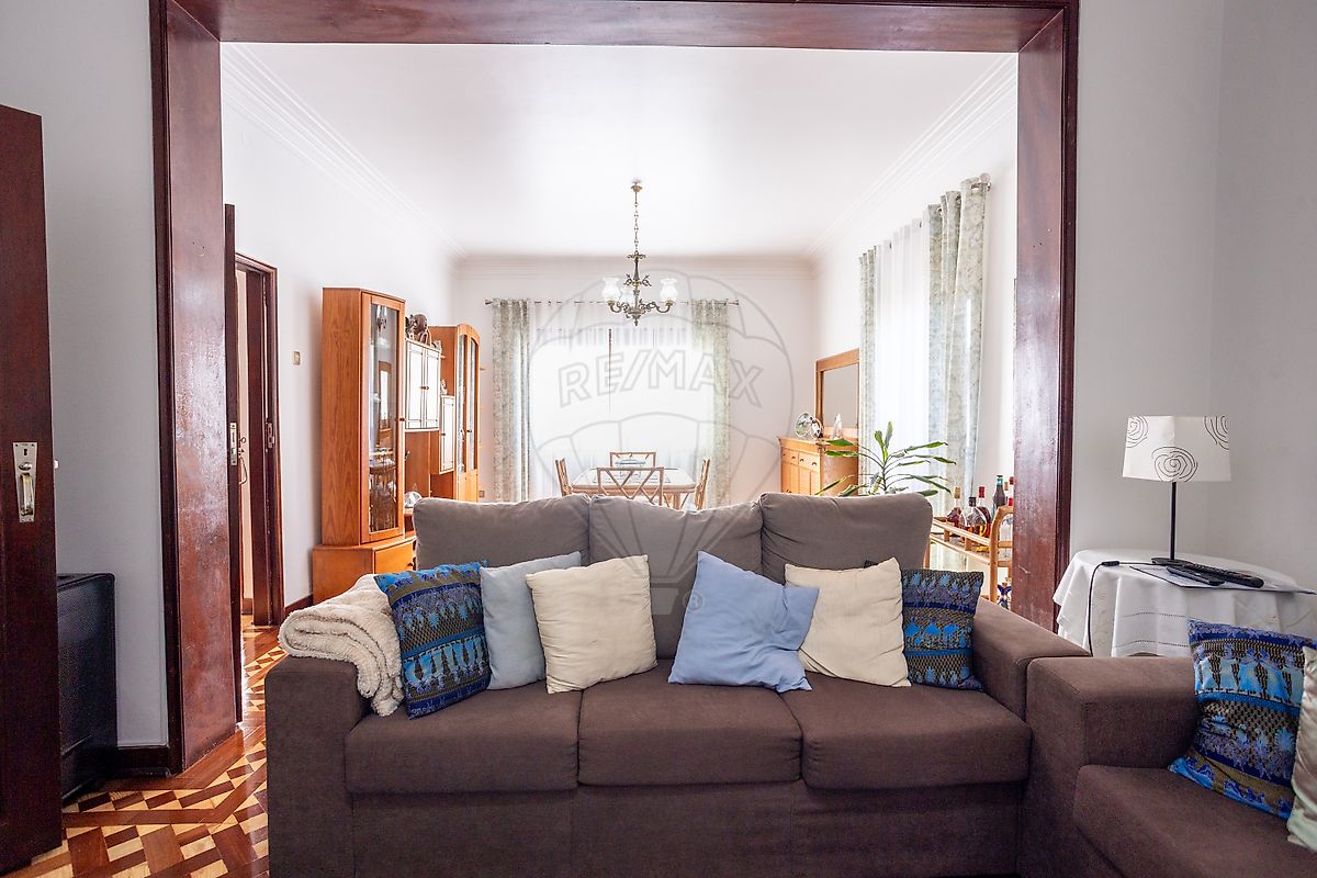 listing 125021889-1 picture-0