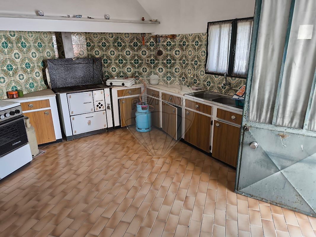 listing 125031018-79 picture-0