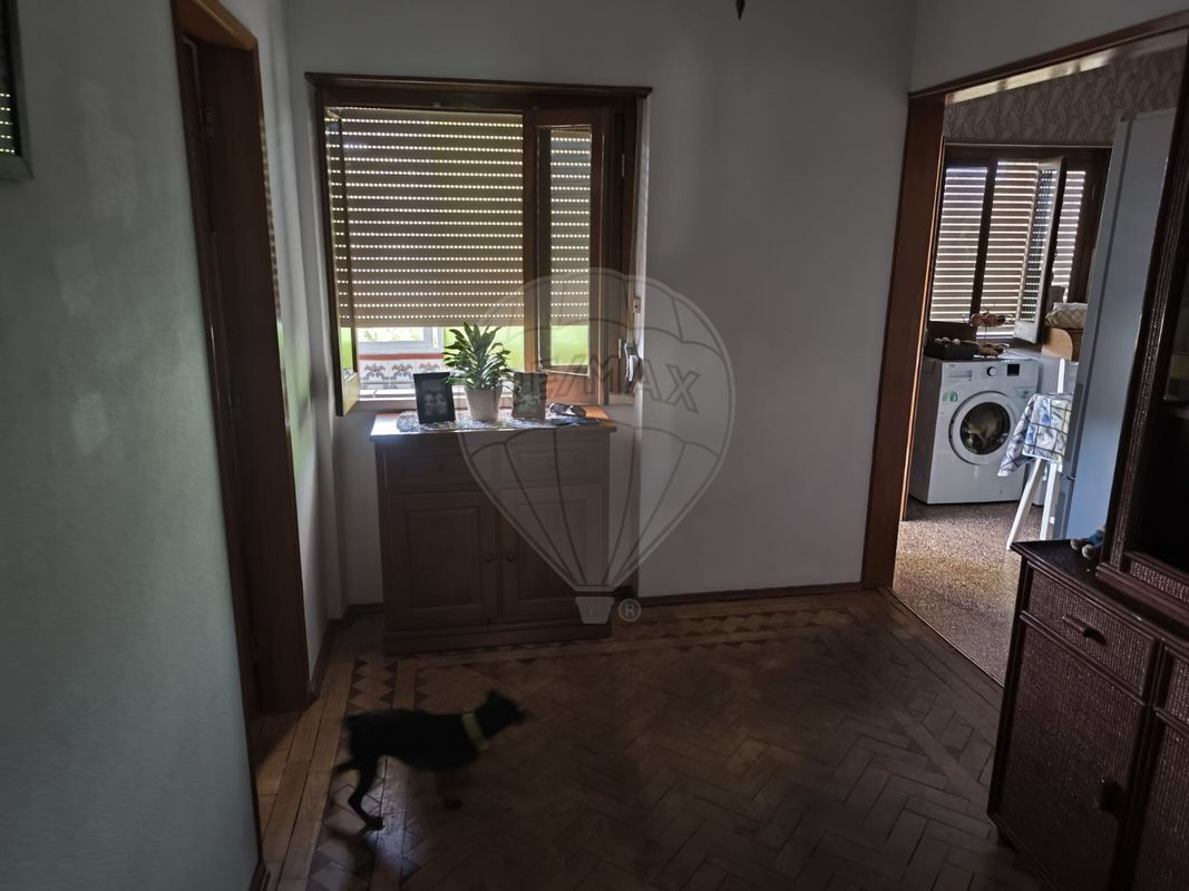 listing 125031018-79 picture-0