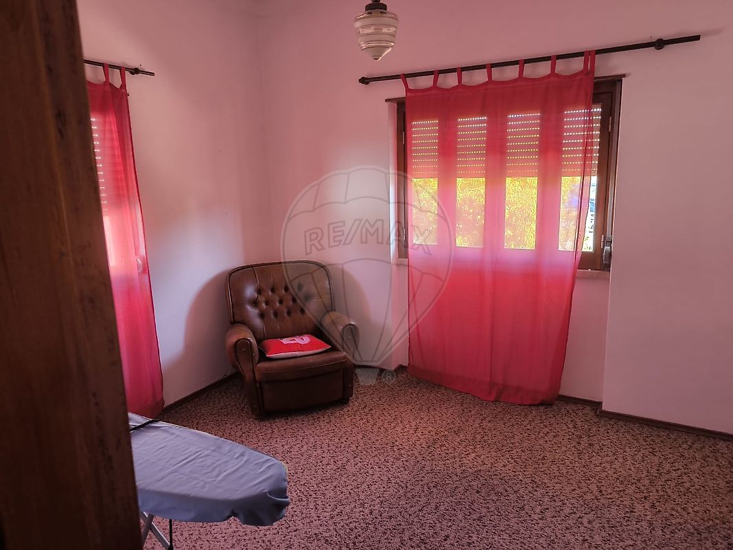 listing 125031018-79 picture-0