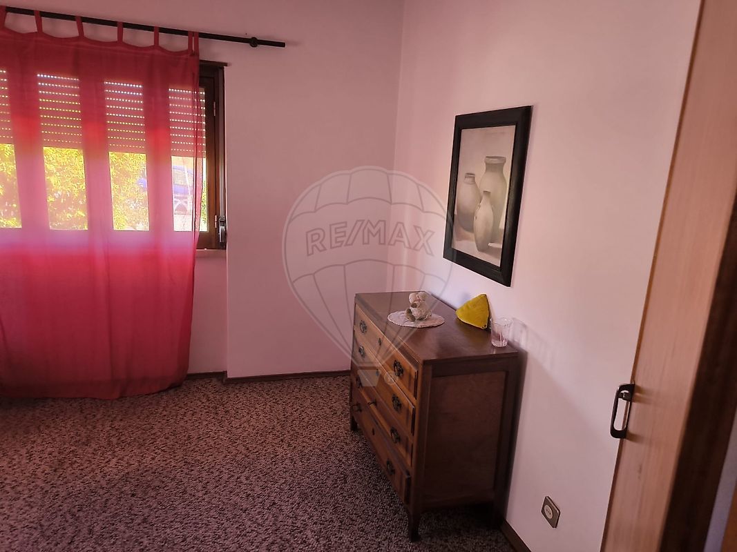 listing 125031018-79 picture-0