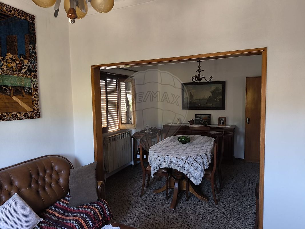 listing 125031018-79 picture-0
