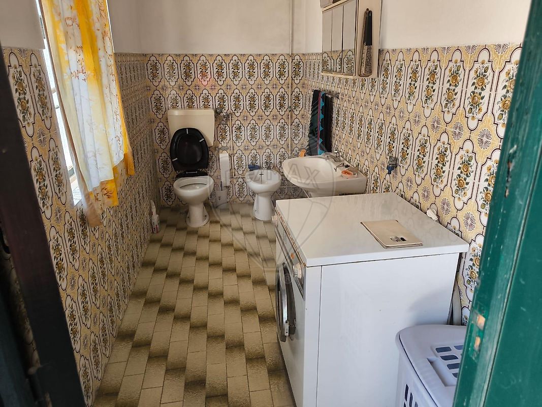 listing 125031018-79 picture-0