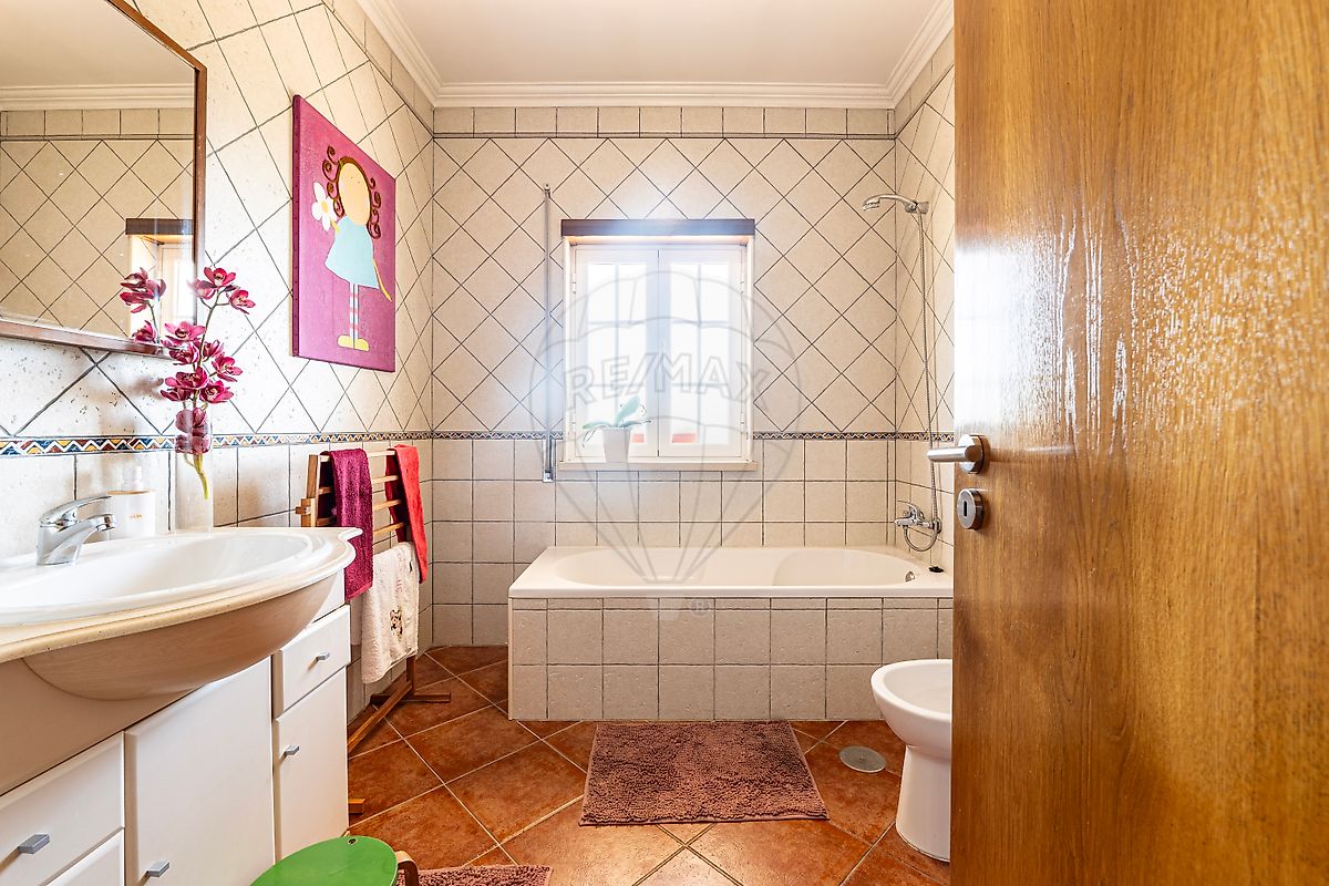 listing 125031015-214 picture-0