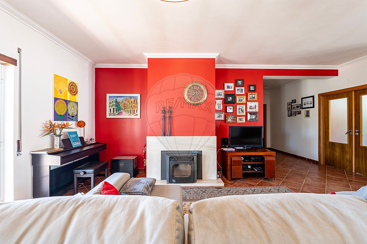 listing 125031015-214 picture-0