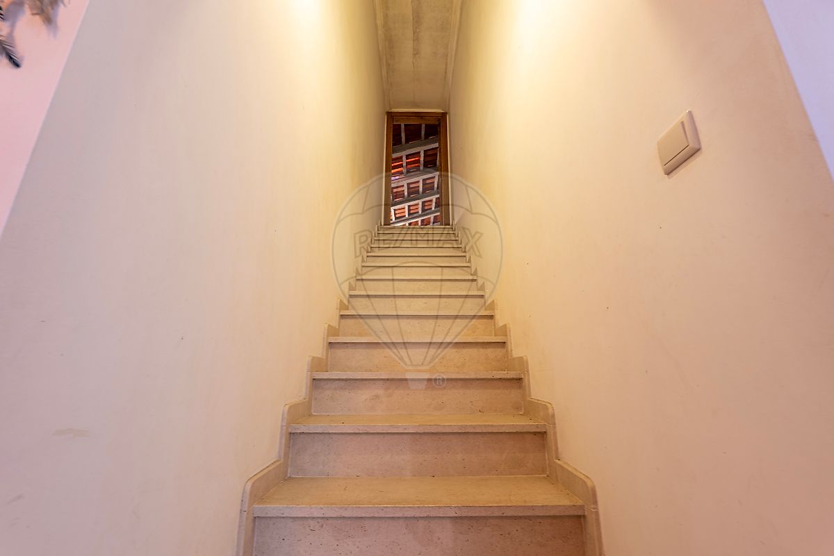 listing 125031015-214 picture-0