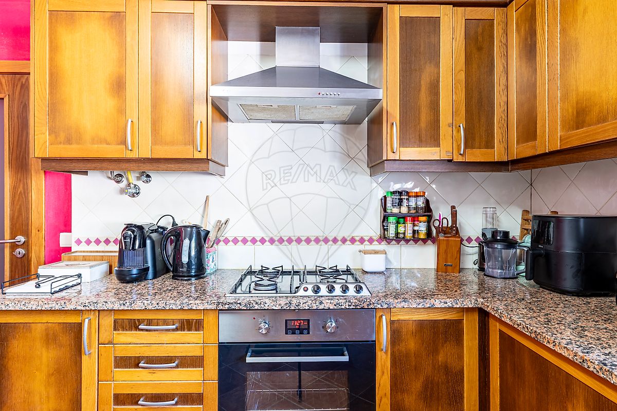 listing 125031015-214 picture-0