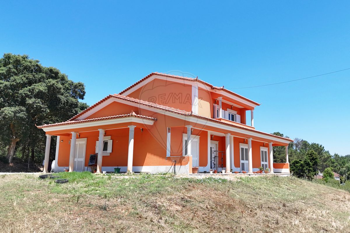 Moradia T4 para venda