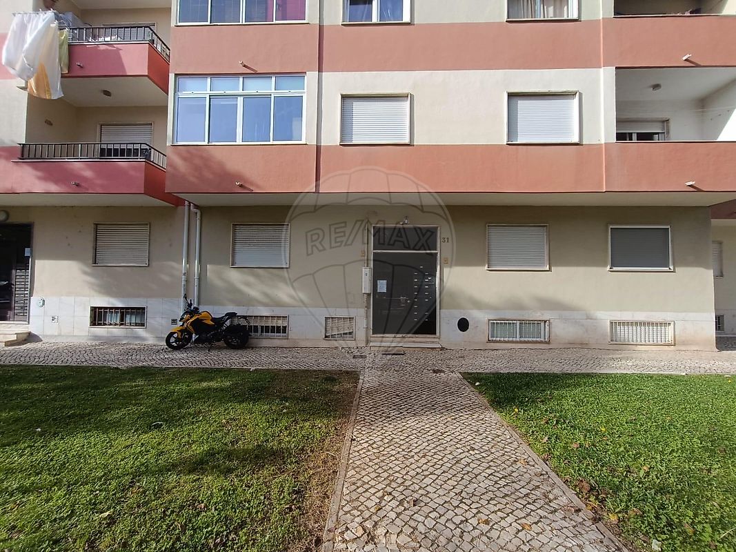 Apartamento T1 à venda em Sintra