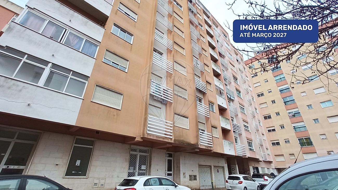 Apartamento T2 à venda em Sintra