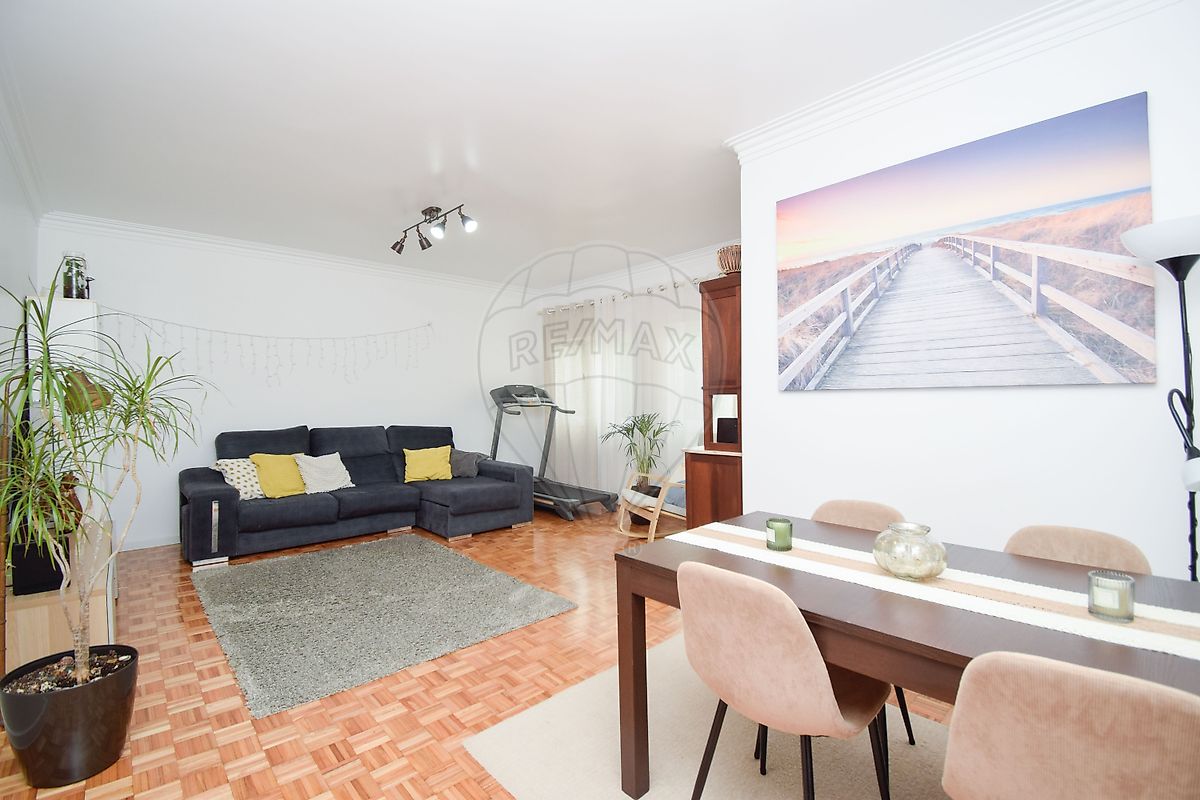 Apartamento T2 à venda em Sintra