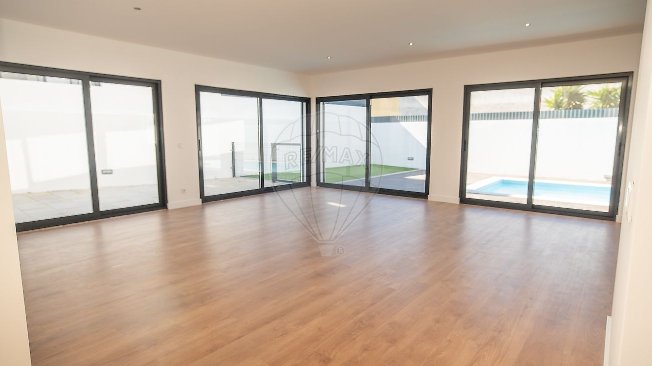 Moradia T5 à venda em São domingos de Rana, Cascais — foto 9