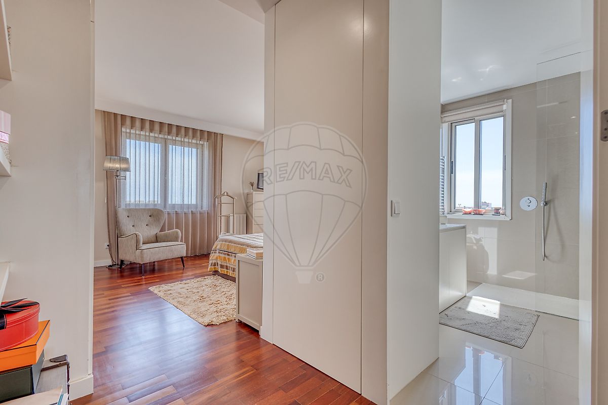 Apartamento T4 à venda em Matosinhos