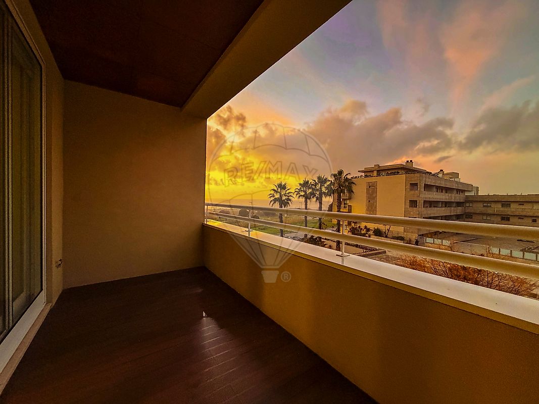 Apartamento T3 à venda em Vila Nova de Gaia