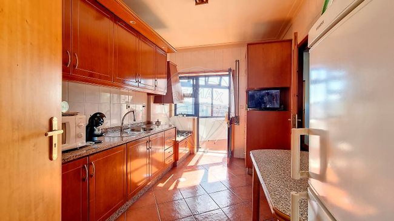 Apartamento T2 à venda em Paredes