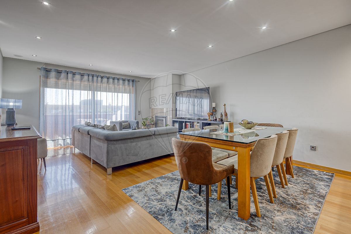 Apartamento T3 à venda em Vila Nova de Gaia