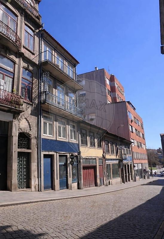 Prédio à venda em Porto