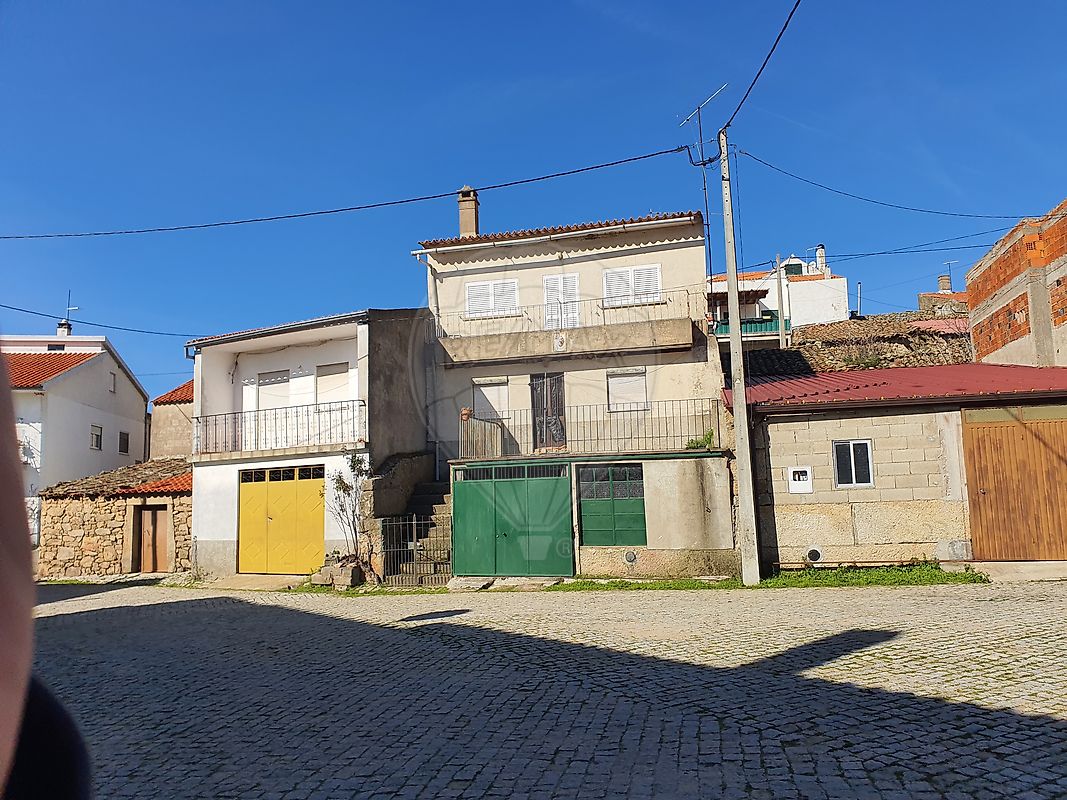Moradia - Freixeda do Torrão, Quintã de Pêro Martins e Penha de Águia, Figueira de Castelo Rodrigo, Guarda