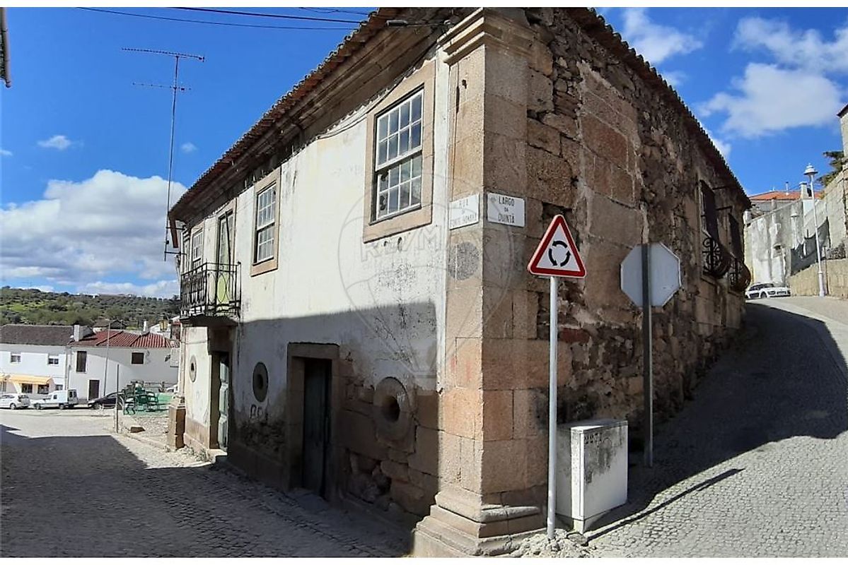 Moradia - Vila Flor e Nabo, Vila Flor, Bragança