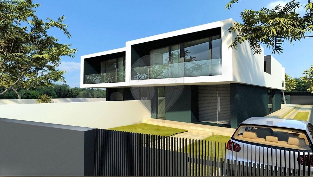 Moradia T4 à venda em Vila Nova de Gaia