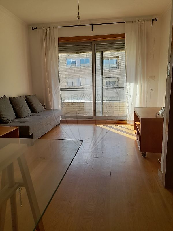 Apartamento T1 à venda em Porto