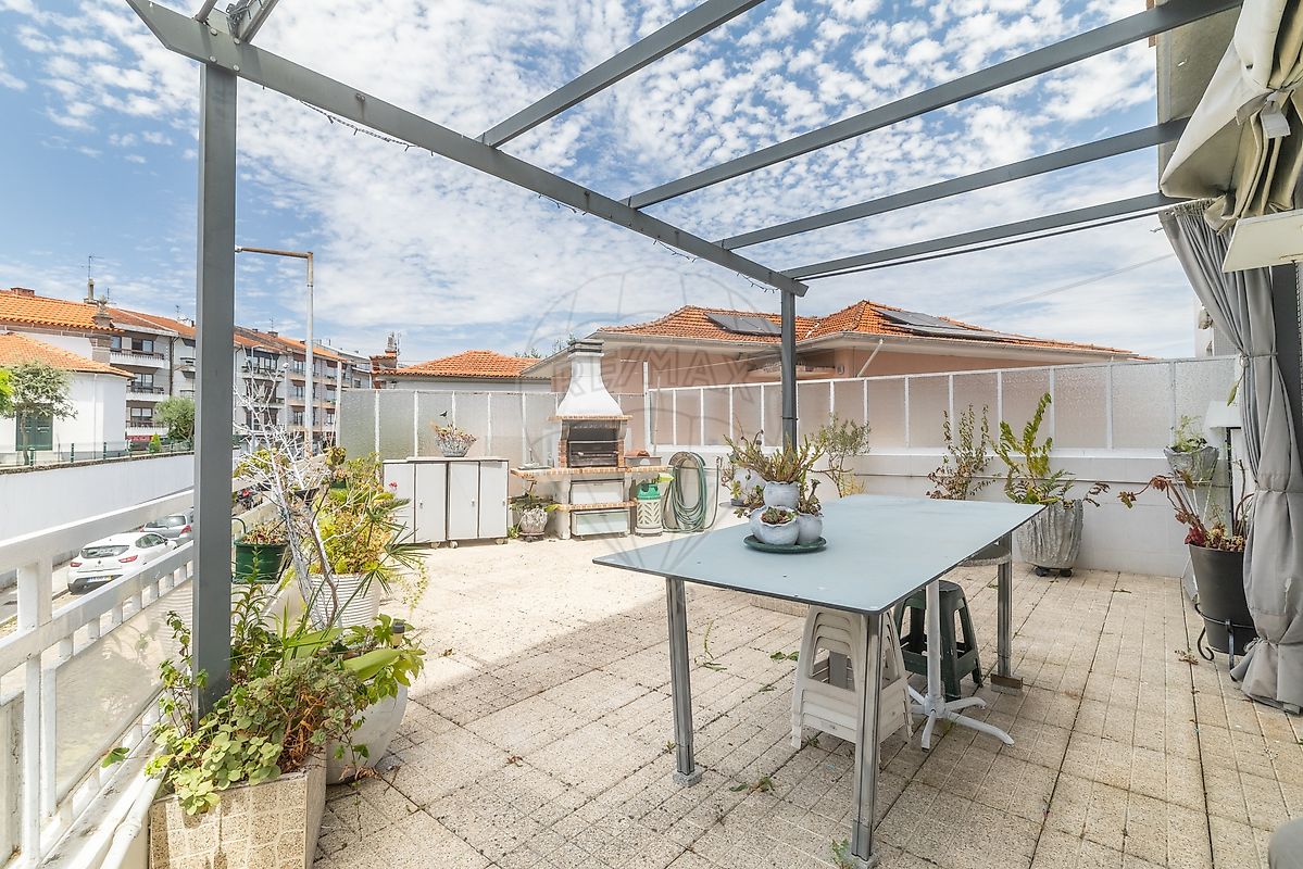 Apartamento T3 à venda em Porto