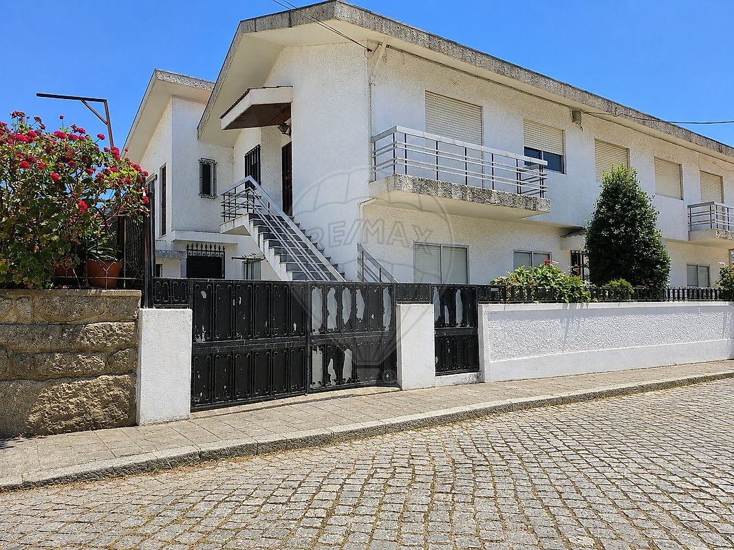 Apartamento T3 à venda em Vila Nova de Gaia
