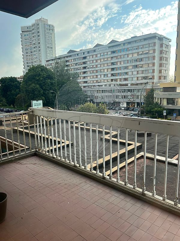 Apartamento T4 à venda em Porto