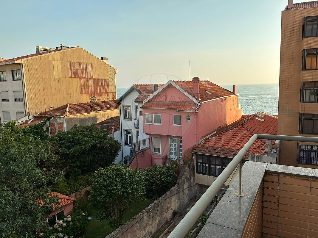 Apartamento T2 à venda em Porto