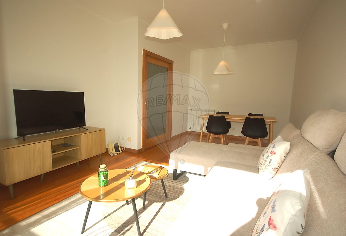 Apartamento T1 para arrendar em Porto