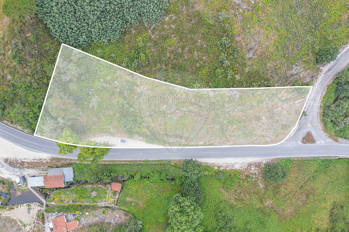 Terreno  à venda em Fafe