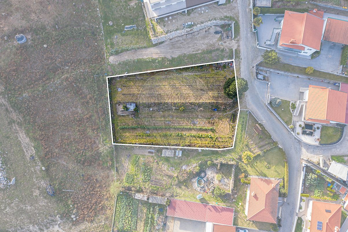 Land for sale in Felgueiras, Portugal — €56,500